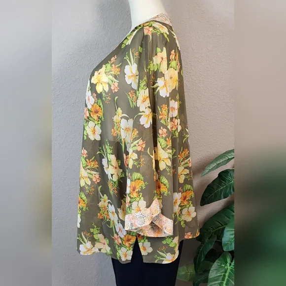 CATO Olive Green and Peach Floral Kimono - Plus Size 22/24W or 3X - Picture 4 of 10